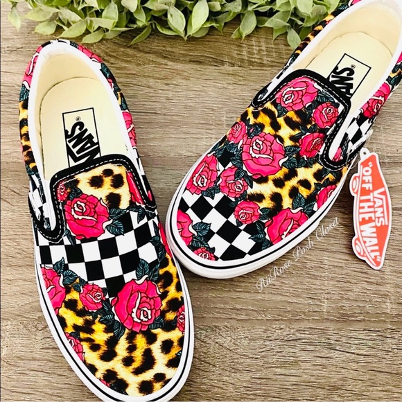 NWT Vans Rose / Animal Checker Slip On - Picture 2 of 8